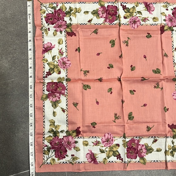 Burberry Vintage EUC Handkerchief, Burberry Bandana Accessories. - Picture 5 of 5